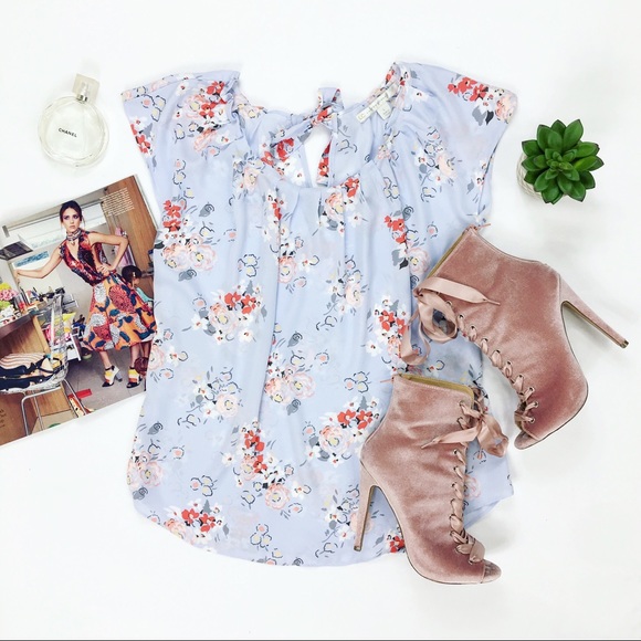 LC Lauren Conrad Tops - lauren conrad • floral blouse